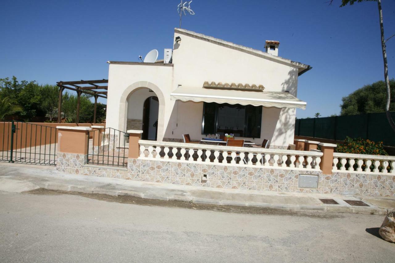 Lola Villa Sa Rapita Exterior photo